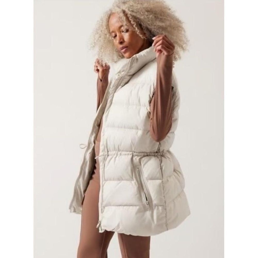 Athleta | Tan Cascade Down Vest Size XXS